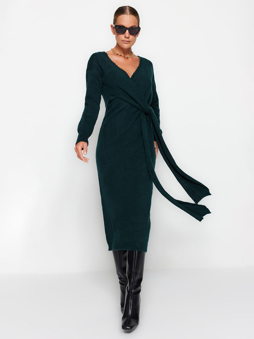 Trendyol V-Neck Tie-Up Detailed Bodycon Midi Dress