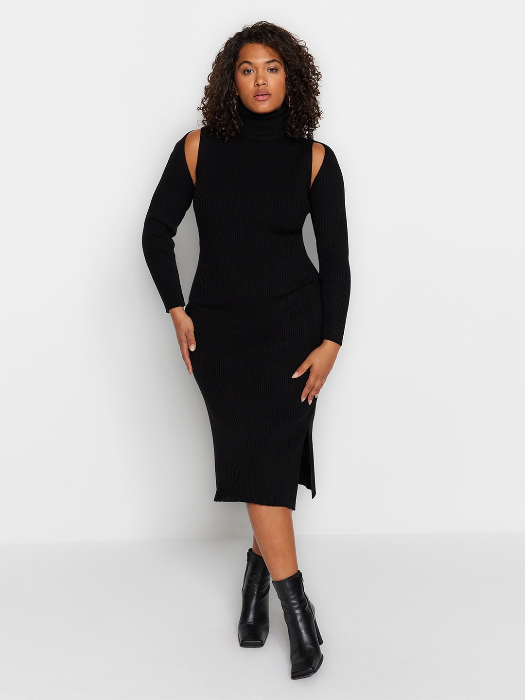Trendyol Mock Collar Cold-Shoulder Bodycon Midi Dress