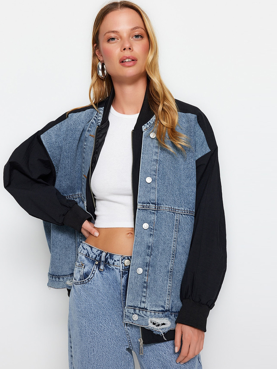 Trendyol Stand Collar Pure Cotton Denim Jacket