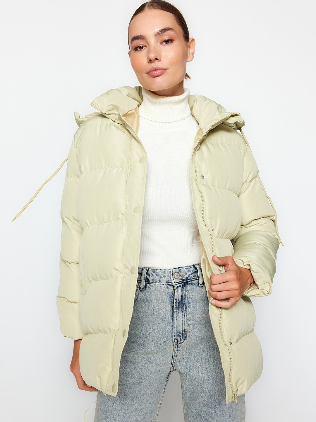 Trendyol Hooded Long Sleeve Zip Detail Puffer Jacket