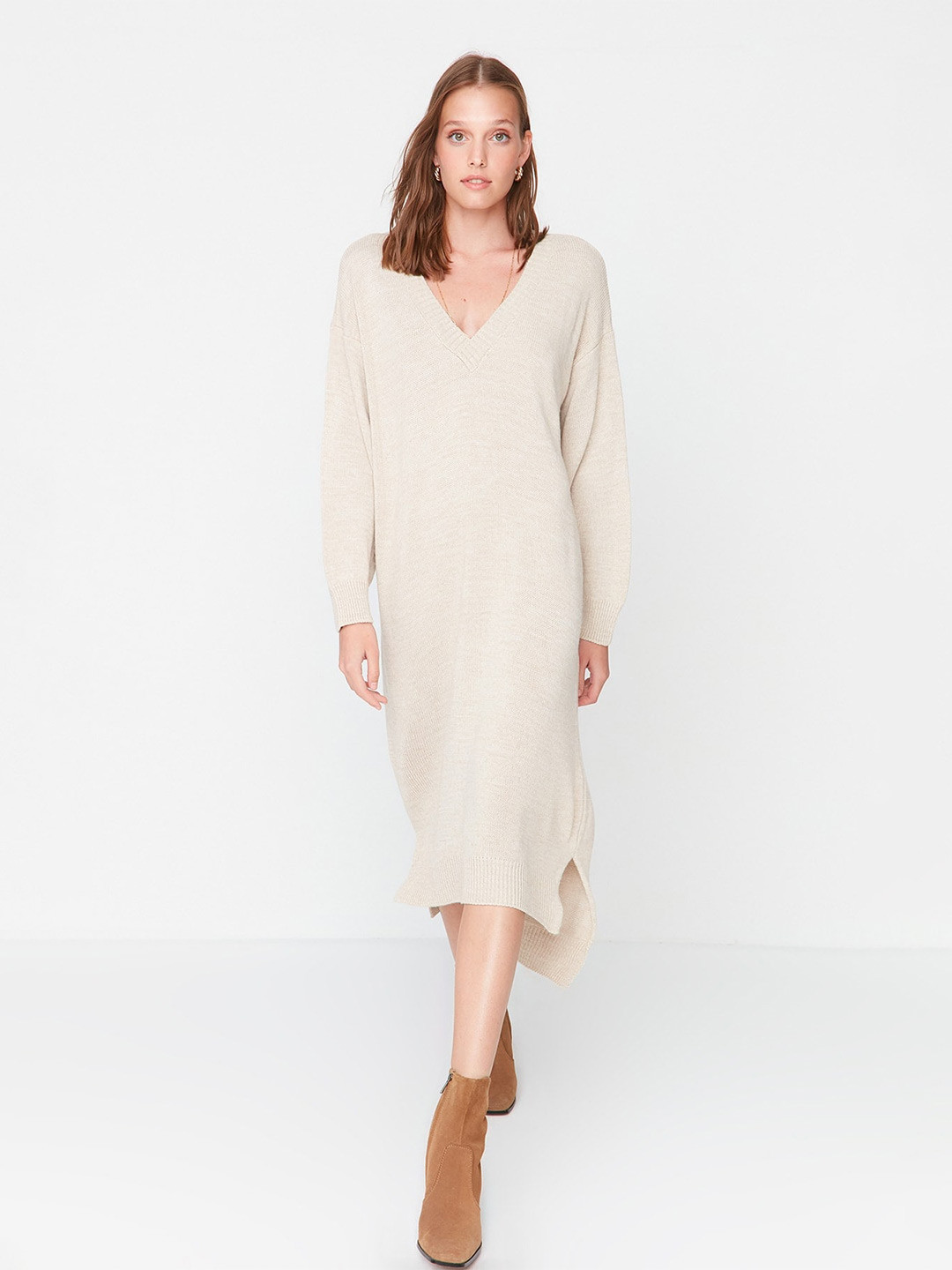 Trendyol Woven Design V-Neck Sheath Midi Dress