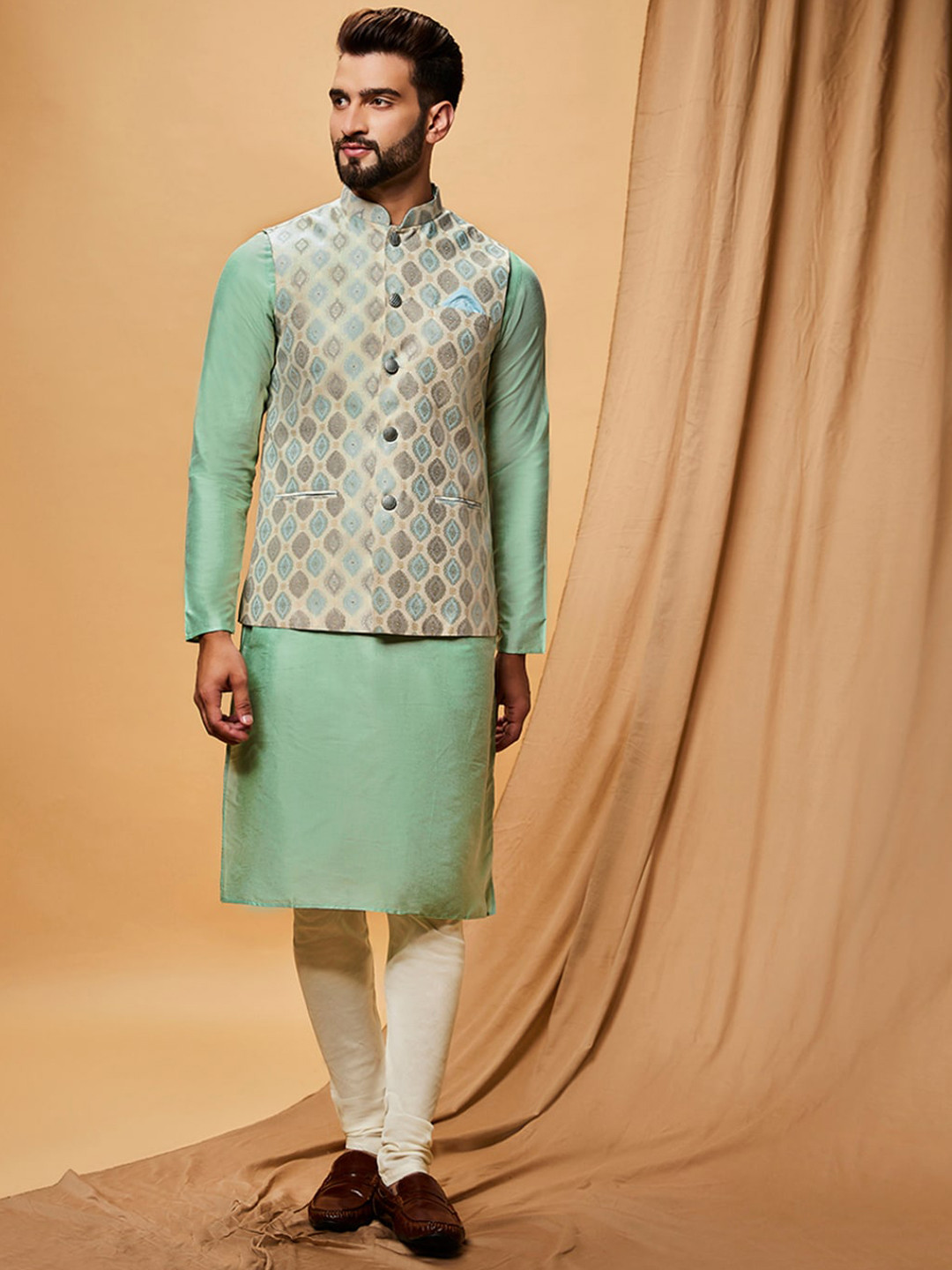 KISAH Mandarin Collar Long Sleeves Kurta With Churidar & Nehru Jacket