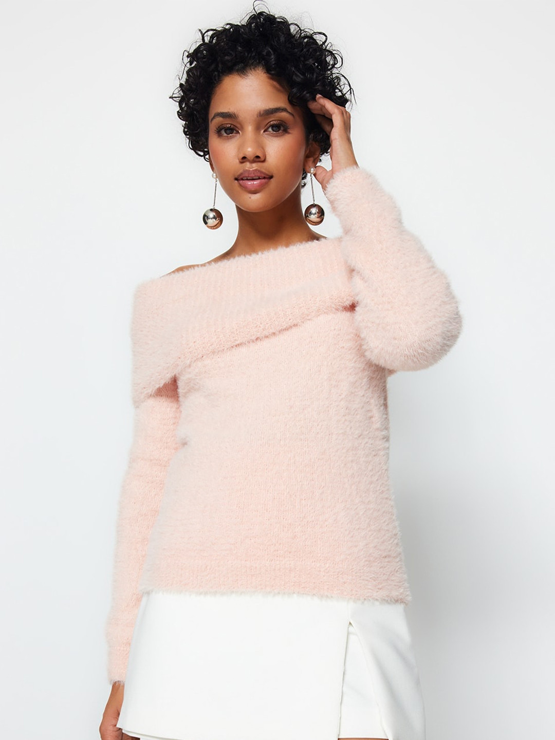 Trendyol Off Shoulder Fuzzy Pullover