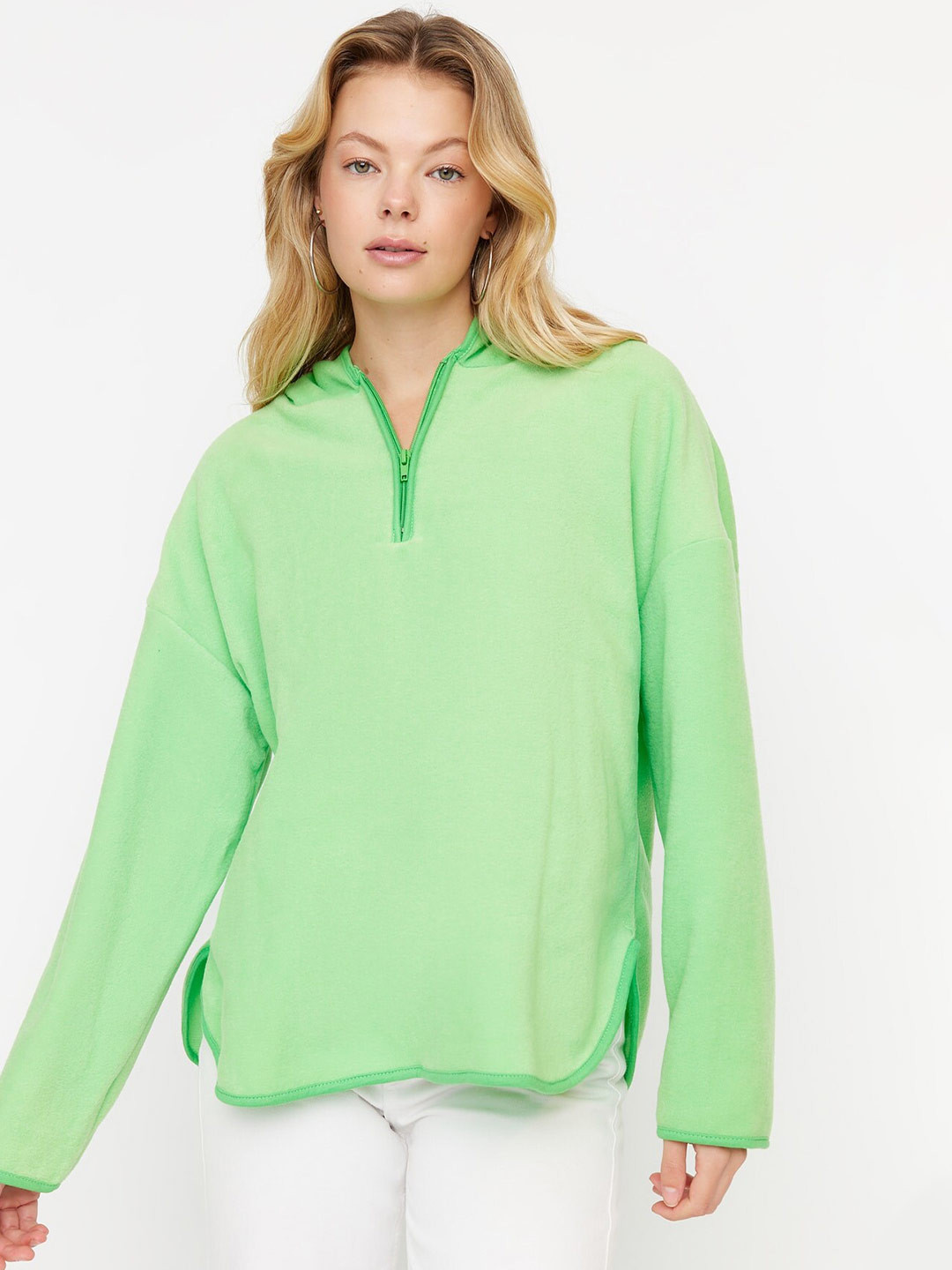 Trendyol Hooded Half Zipper Sweatshirt