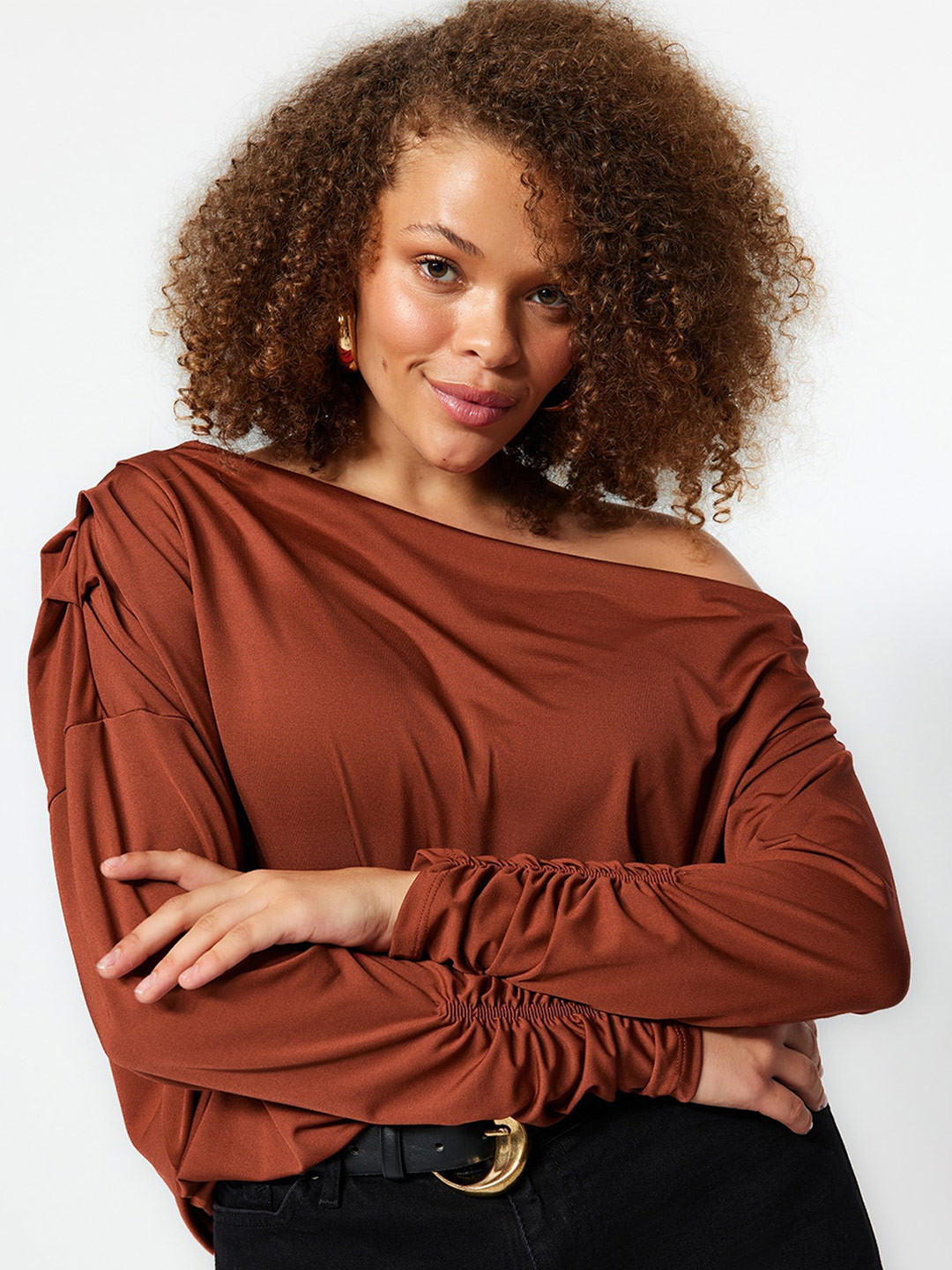Trendyol Off-Shoulder Long Sleeve Top