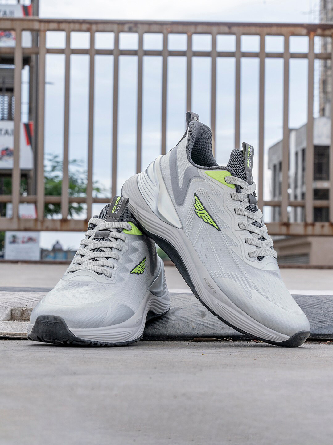 Red Tape Men Slip Resistance Lace-Up Walking Shoes