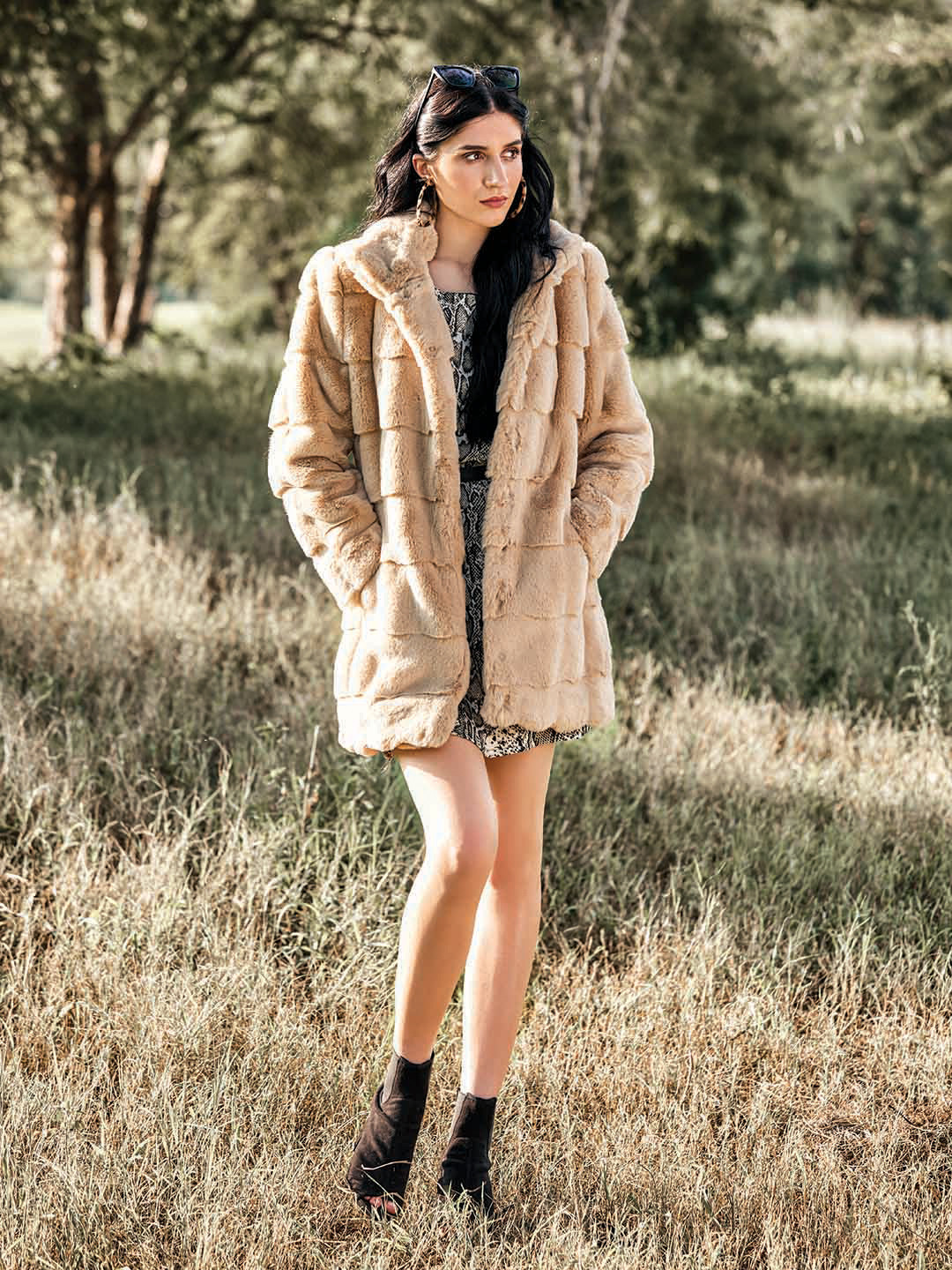 LURE URBAN Regular Fit Woolen Single-Breasted Overcoat With Faux Fur Trim