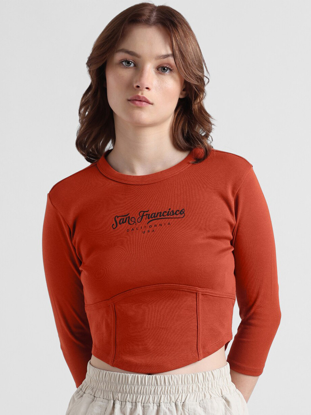 ONLY Onllola Typography Printed Knitted Crop Pure Cotton Top