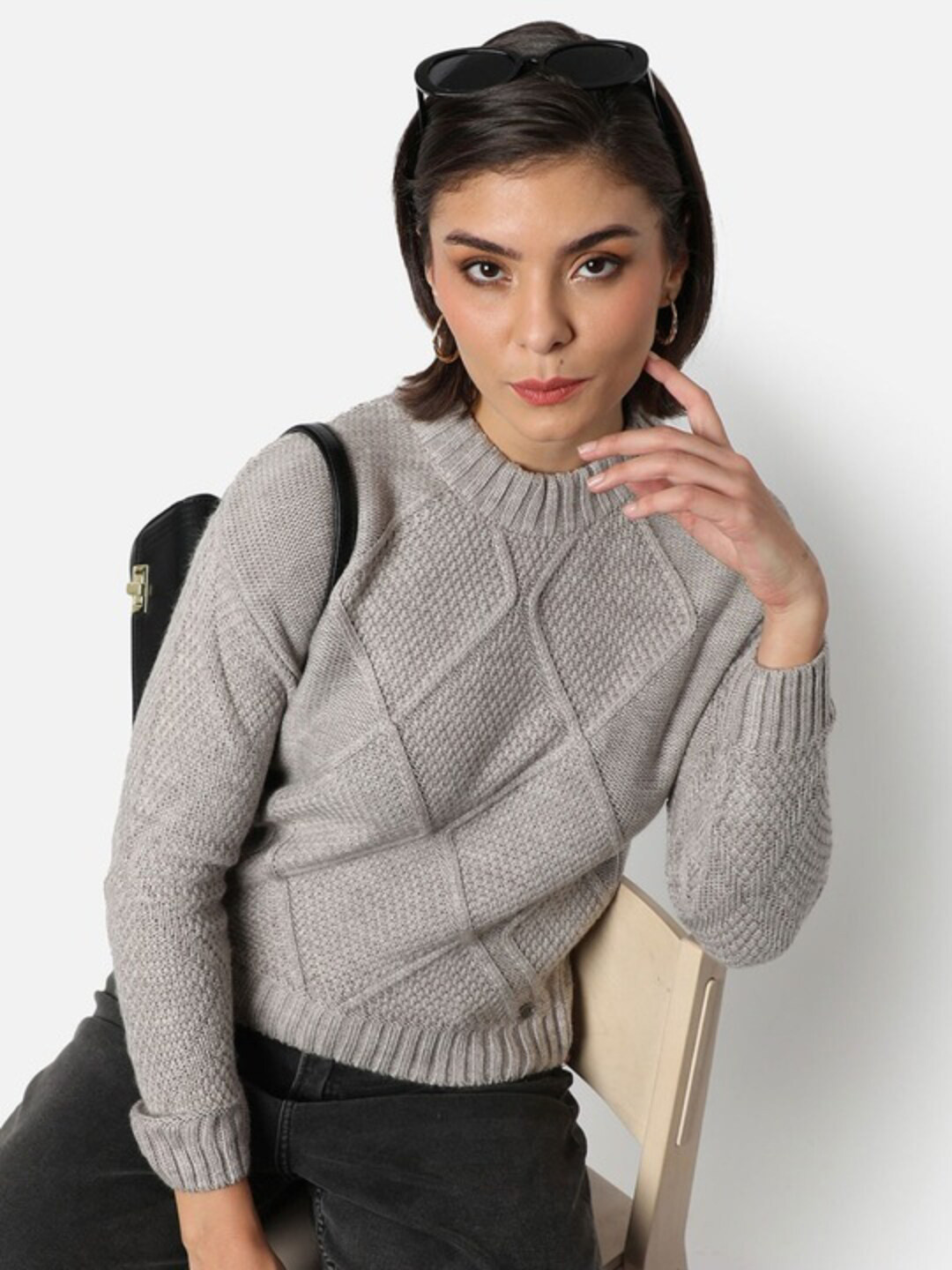Campus Sutra Grey Cable Knit Round Neck Long Sleeves Acrylic Pullover Sweater