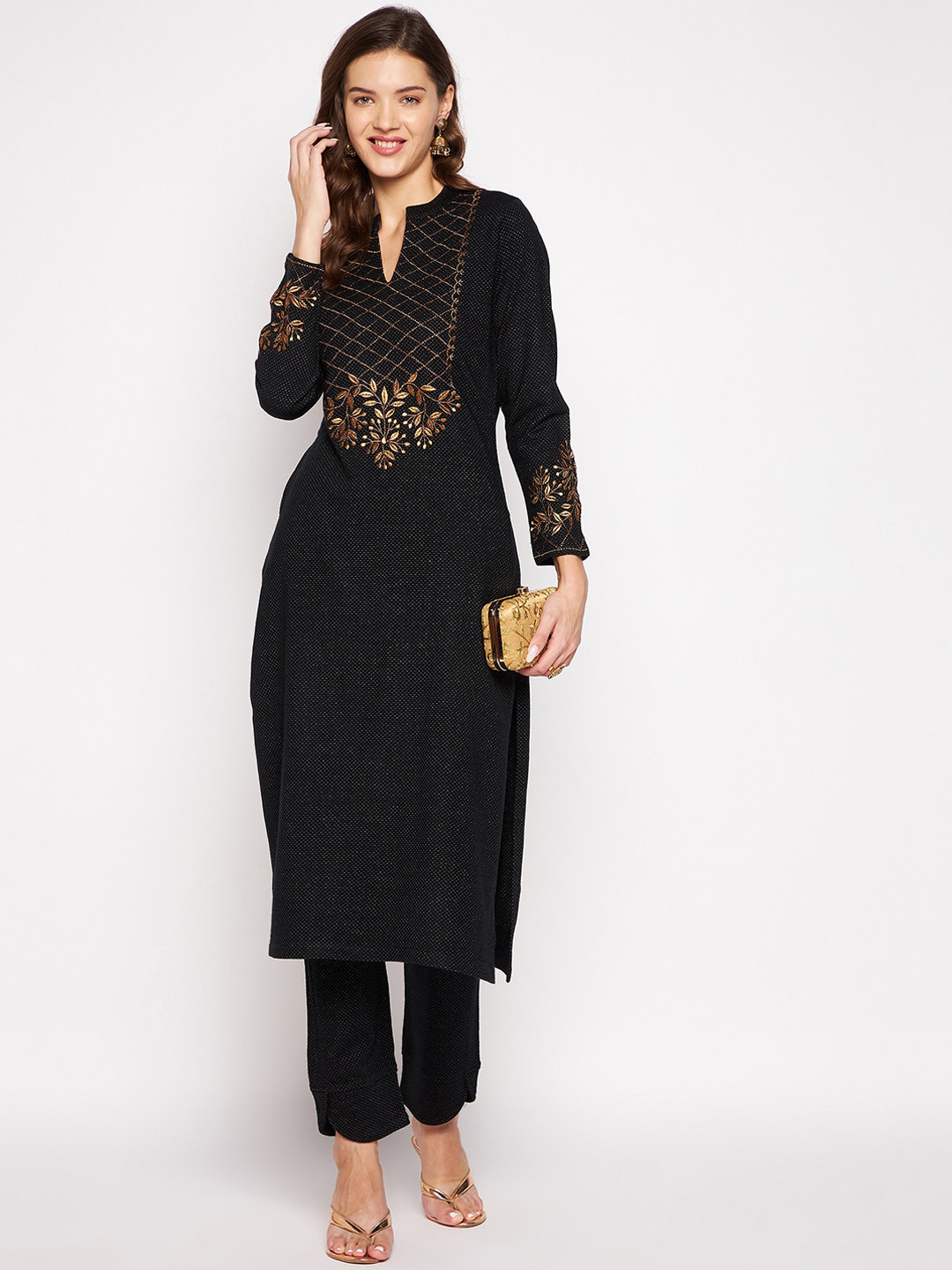 Zigo Winter Wear Floral Yoke Design Regular Thread Work Kurta With Trousers