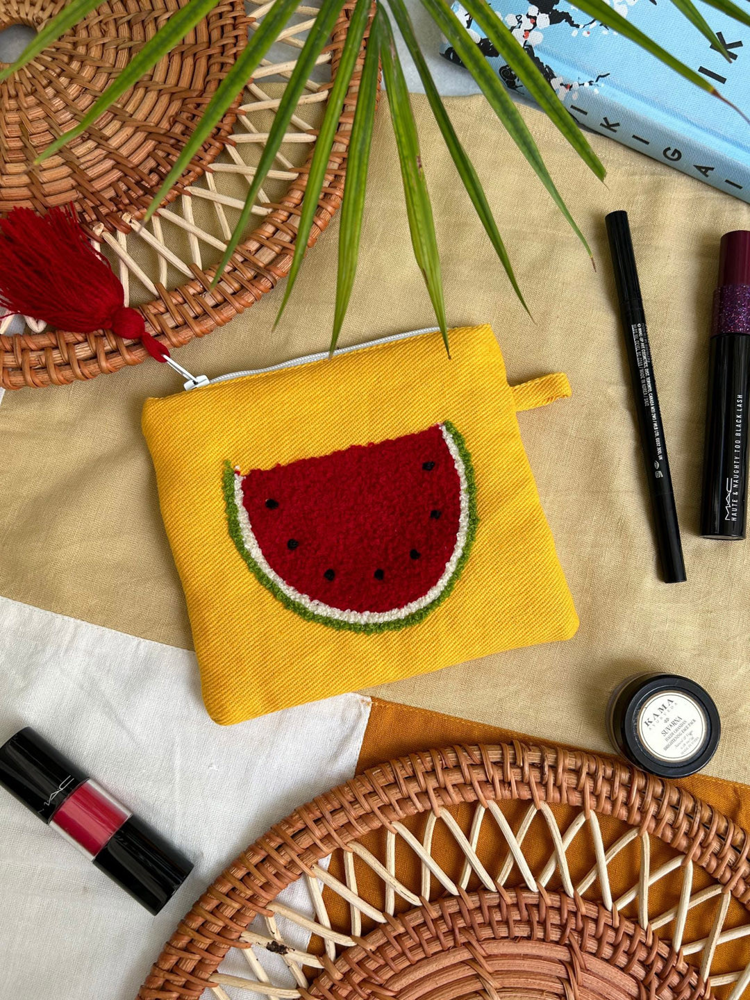 JASMEY HOMES Cream-Coloured Oversized Structured Tote Bag with Applique