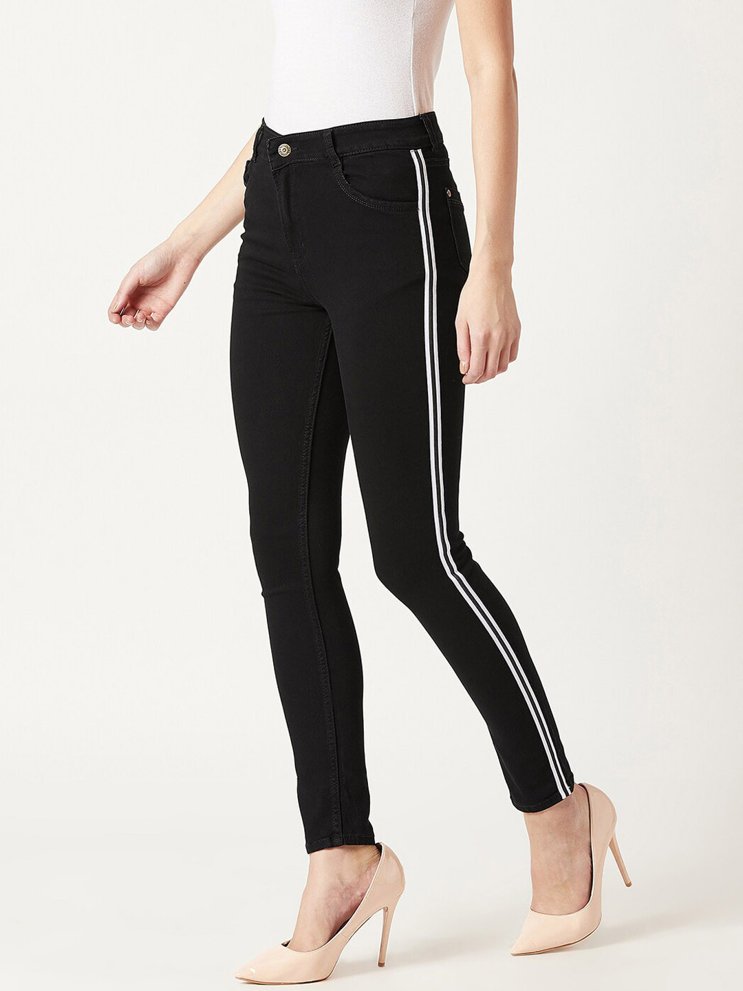 DressBerry Women Slim Fit Mid Rise Twill Tape Detailing Acid Wash Stretchable Denim Jeans