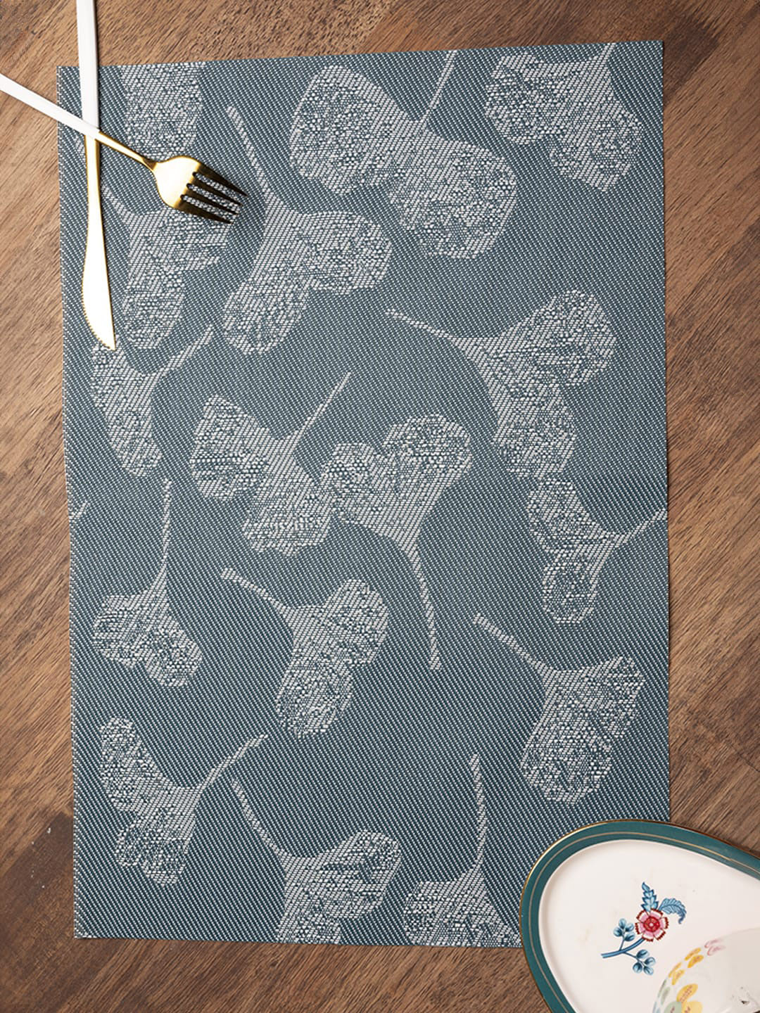 MARKET99 Blue 4 Pieces Floral Pattern Table Placemats