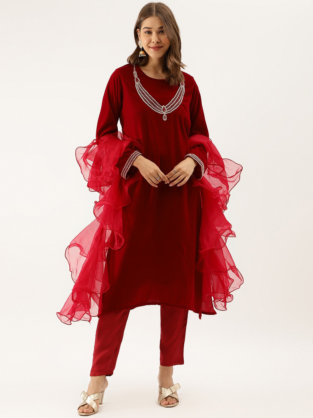 Divena Ethnic Motifs Yoke Design Regular Beads and Stones Velvet Kurta Set With Dupatta