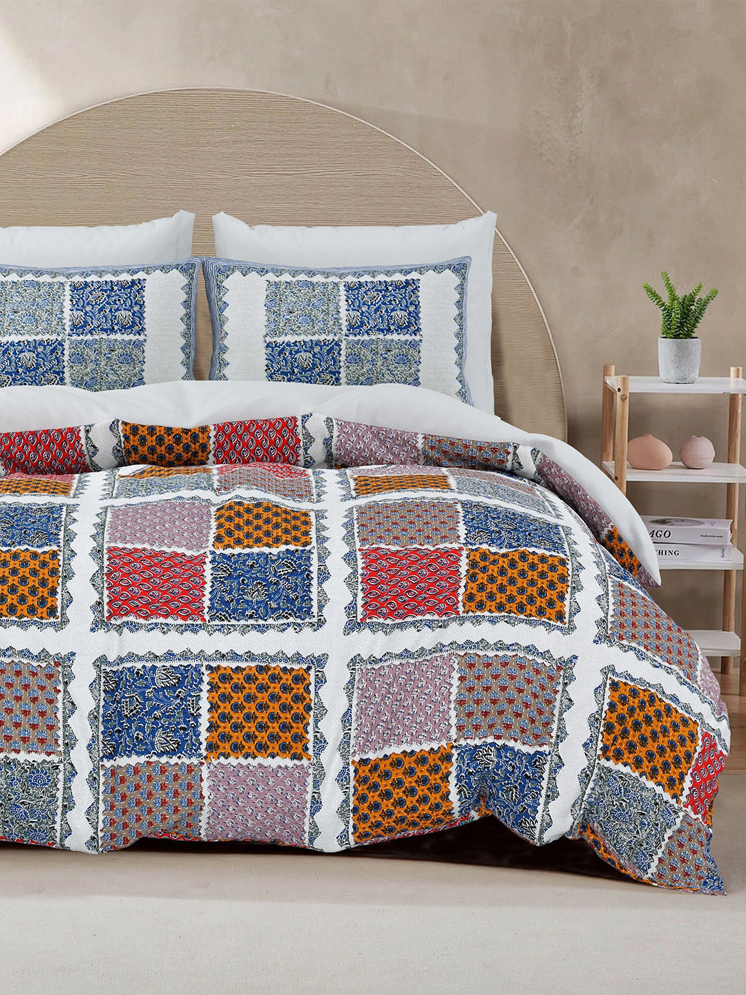 LIVING ROOTS White Geometric Pure Cotton Breathable 300 TC King Fine Bedsheet with 2 Pillow Covers-103 x 103 inches