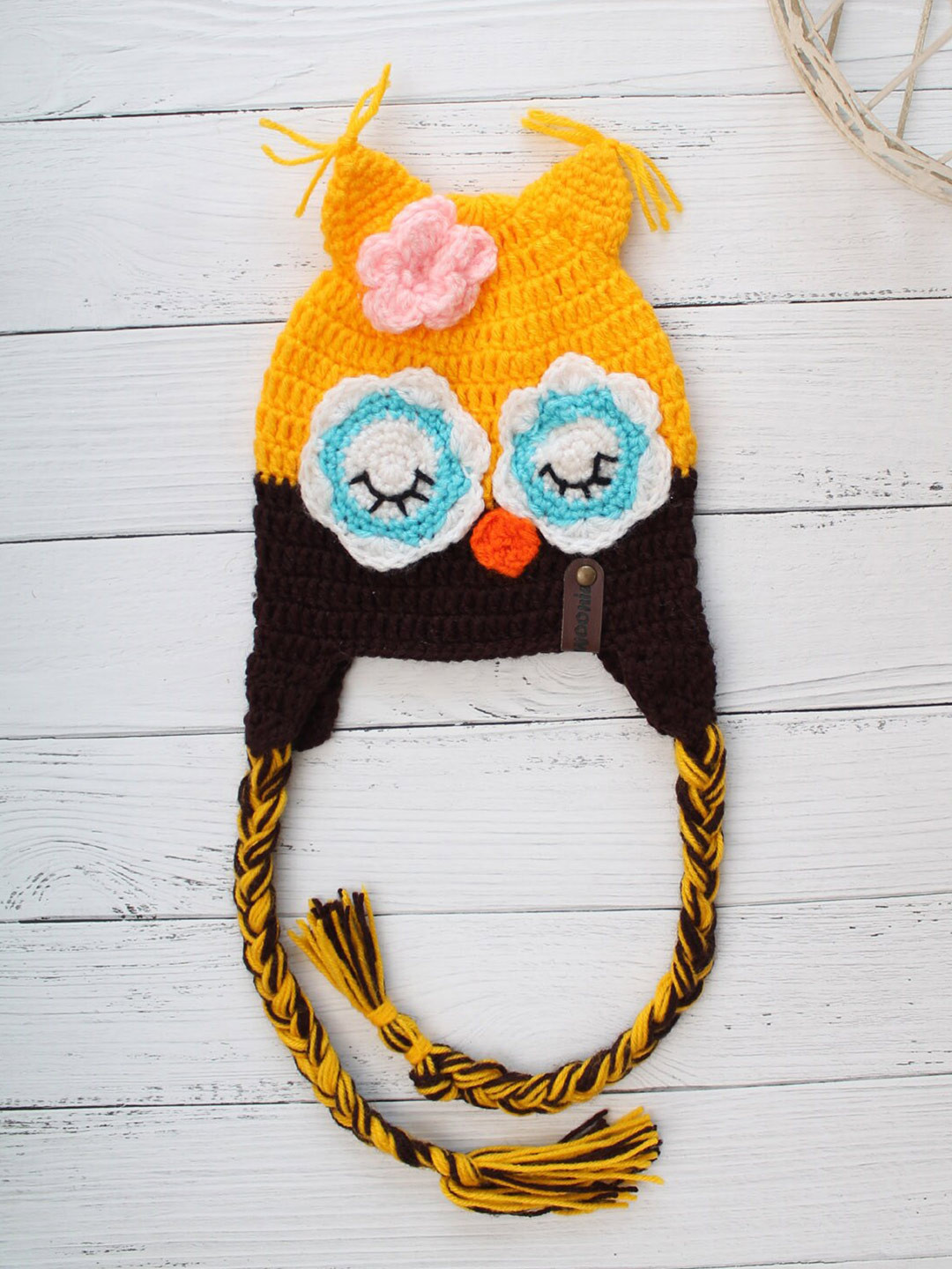 Woonie Girls Embroidered Crochet Acrylic Beanie