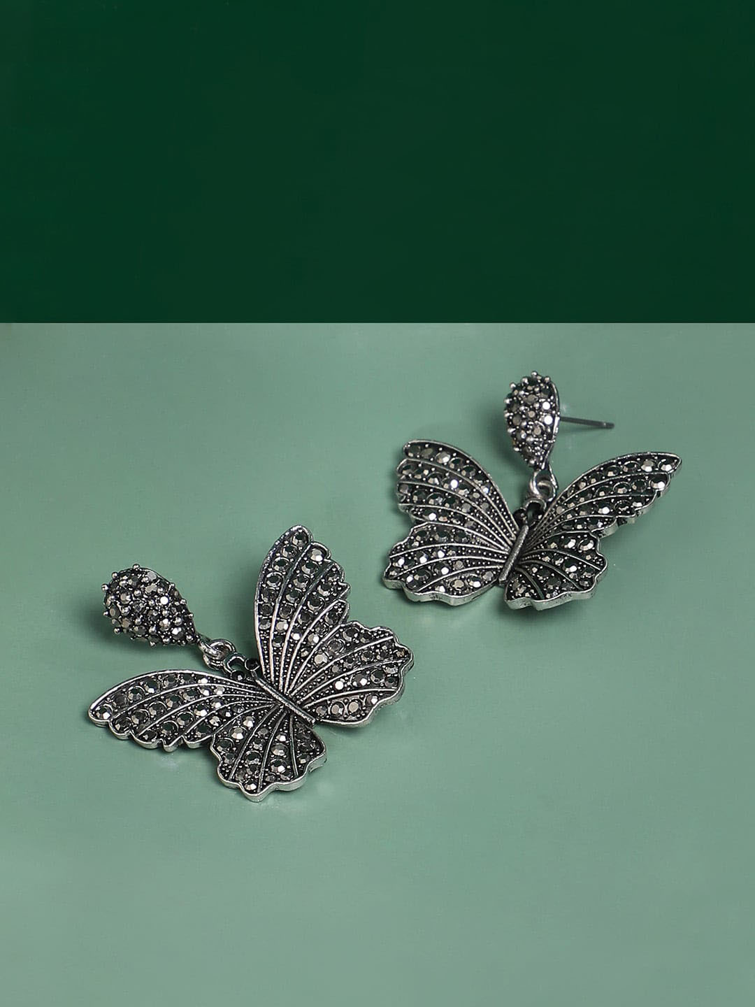 SOHI Silver-PlatedContemporary Drop Earrings