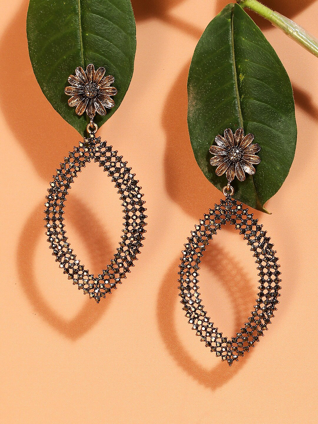 SOHI Gold-Plated Eye Drop Shaped Drop Earrings