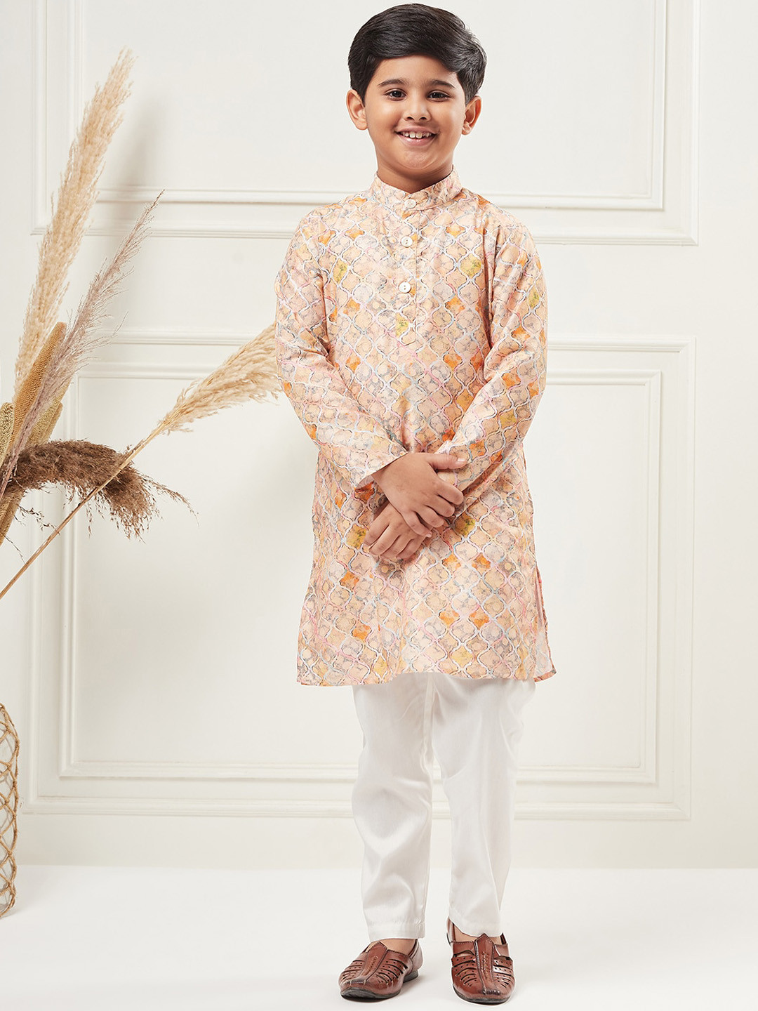 StyloBug Boys Floral Printed Kurta With Pyjamas