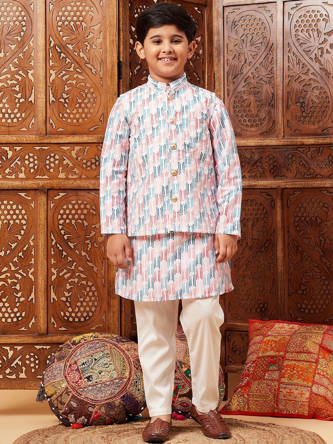 Stylo Bug Boys Ethnic Motifs Embroidered Kurta With Trousers & Nehru Jacket