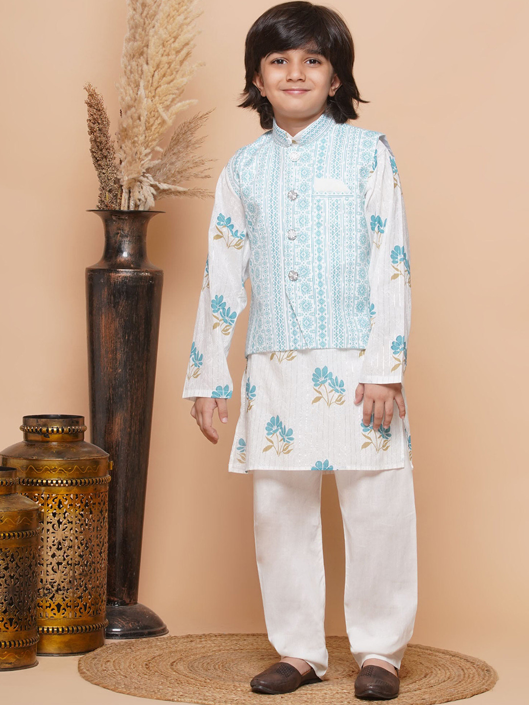 Aj DEZInES Boys Floral Printed Regular Pure Cotton Kurta with Pyjama & Nehru jacket