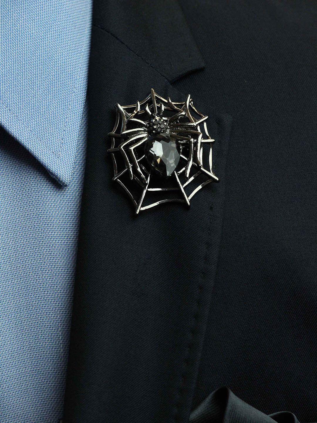 Tossido Men Stone Studded Spiderweb-Charm Brooch
