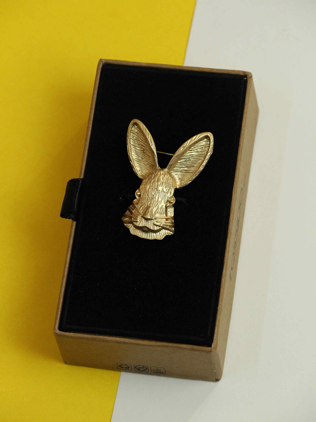 Tossido Golden Rabbit Brooch