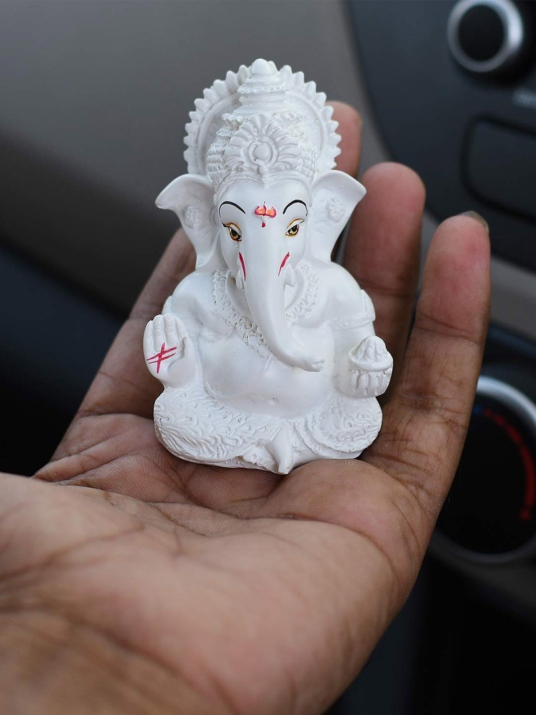 CraftVatika Ganesh White Ceramic Glossy Home Office Small Showpiece - 3.7 Inches