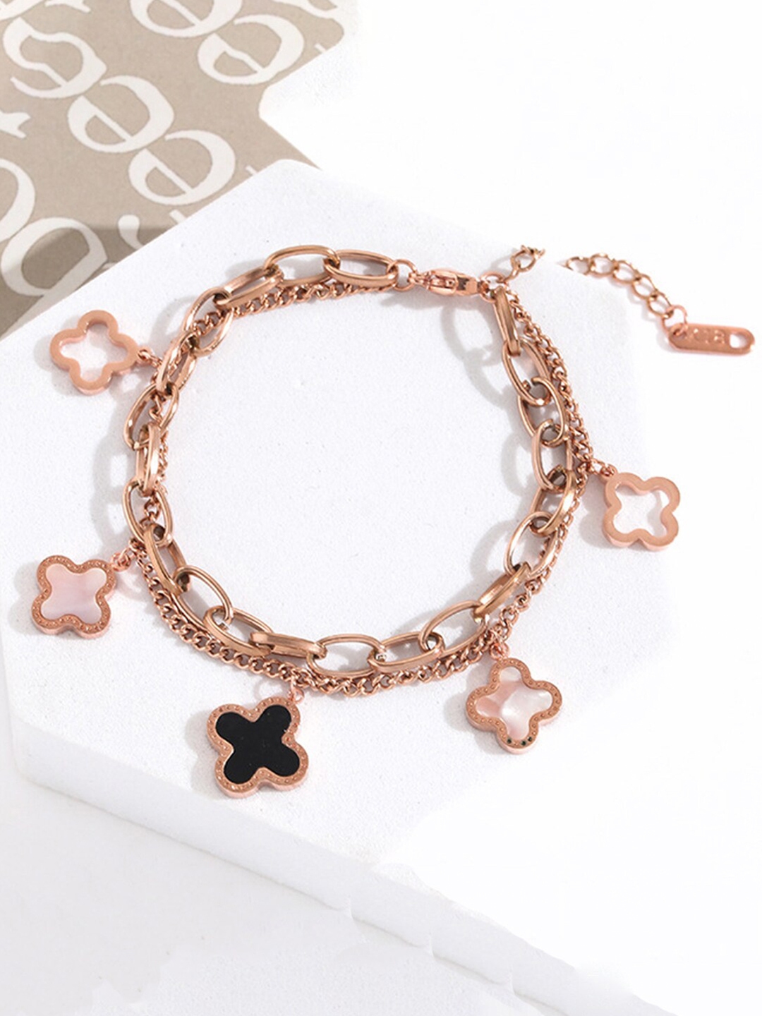 Brand new motifs 18K rose gold gray mothers 2024 pearls bracelet