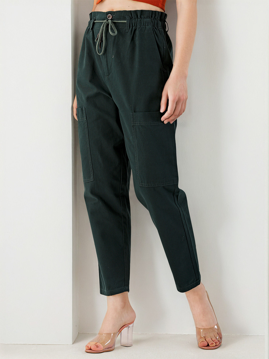 Freehand by The Indian Garage Co Women Green Tapered Fit Mid-Rise Flat-Front Cropped Trousers
