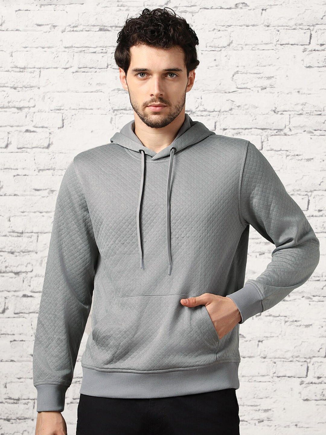 NOBERO Self Design Quilted Pullover