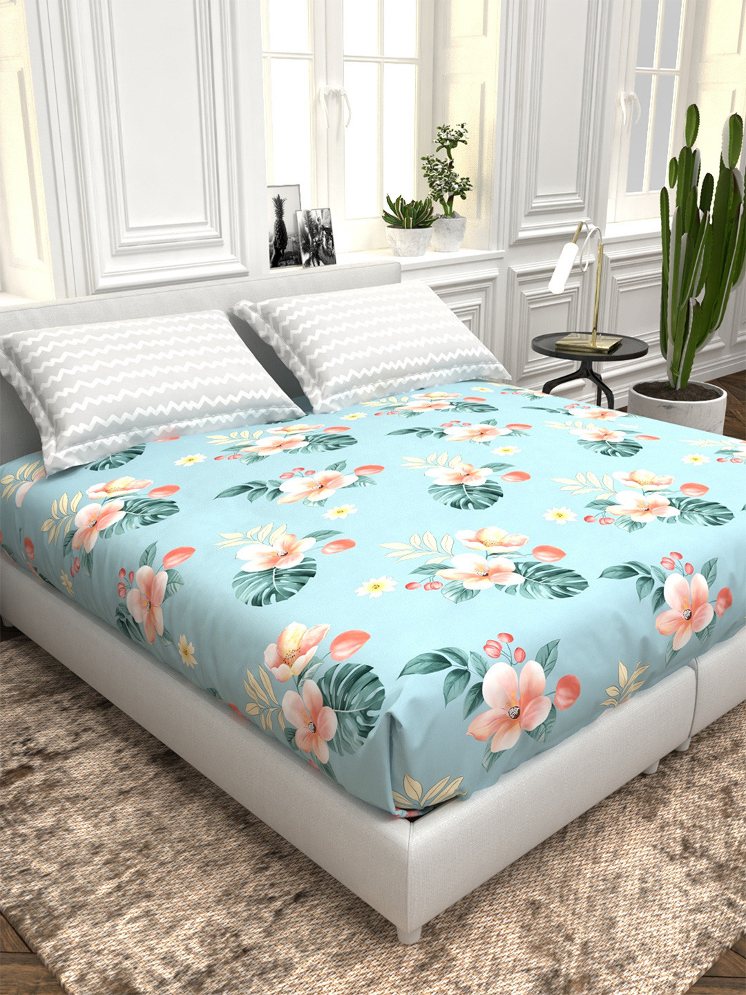 THE WHITE MOSS Blue Floral Microfiber 400 TC Queen Bedsheet with 2 Pillow Covers-89 x 94 inches