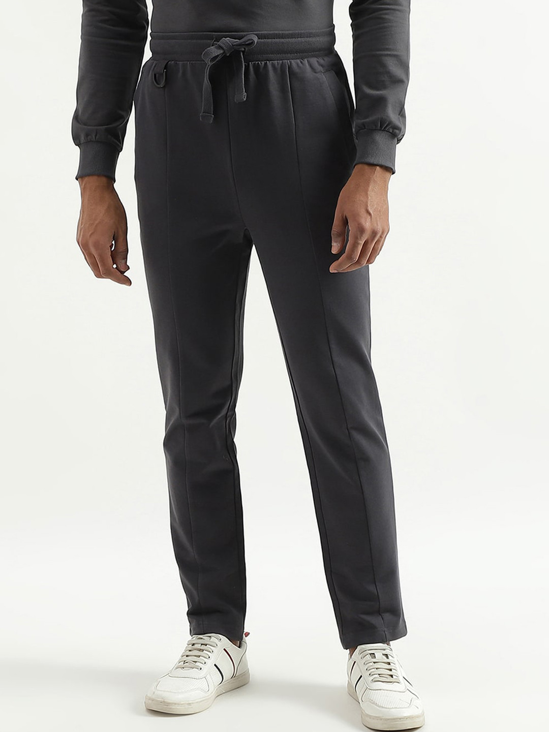 United Colors of Benetton Men Tapered Fit Trousers