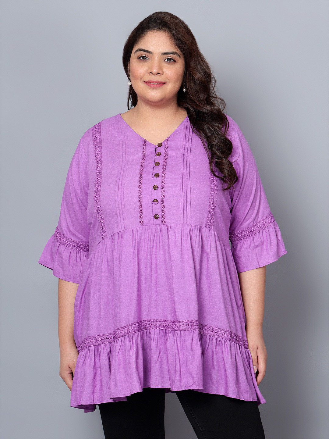 Indietoga Plus Size V-Neck Tiered Tunic