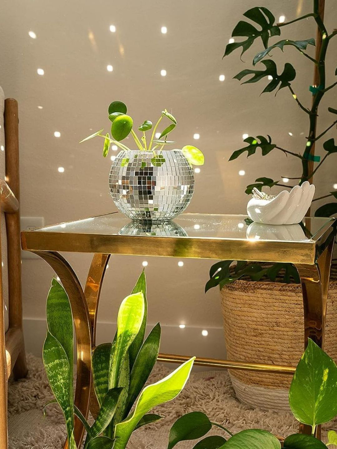 ecofynd White Mosaic Glass Planter With Macrame Plant Hanger