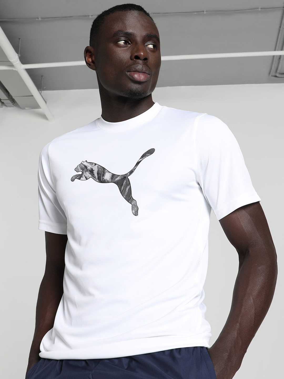 Puma Performance Cat Slim Fit  T-shirt