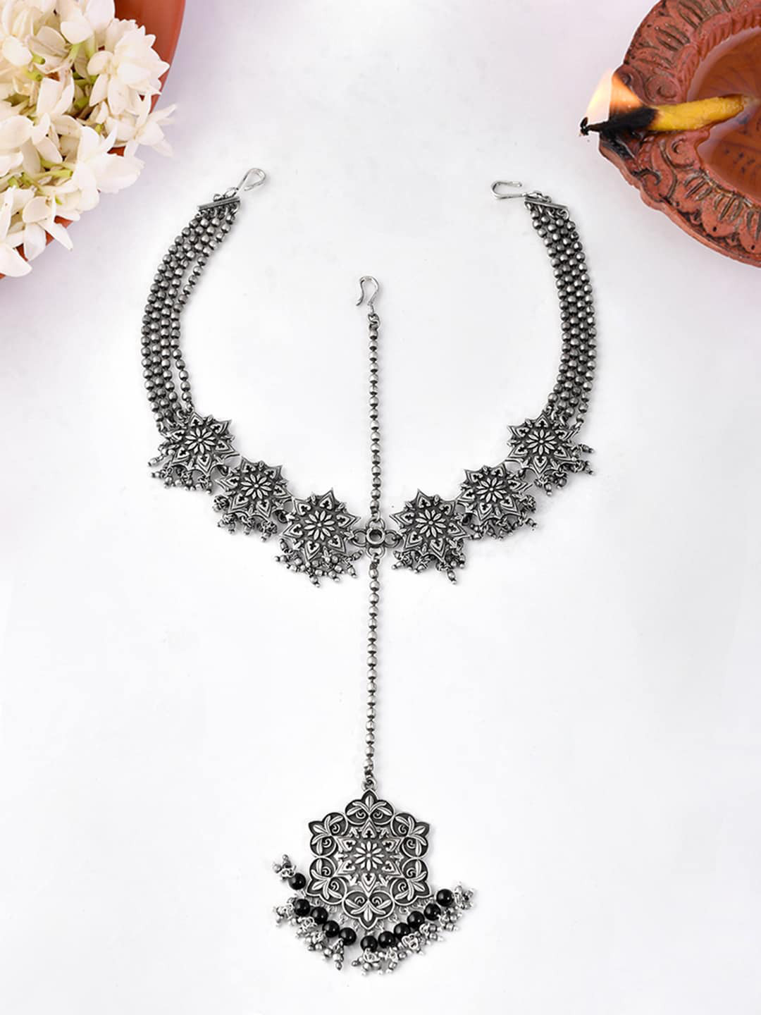 Voylla Silver Pleated Beaded Maang Tika