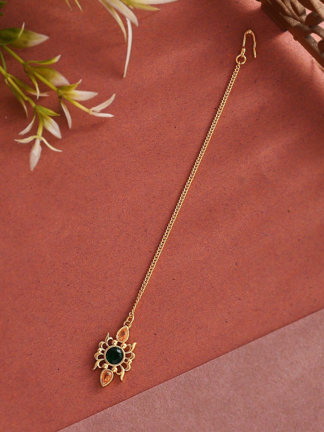 Abharan Green Stone Adorned Edgy Maang Tika