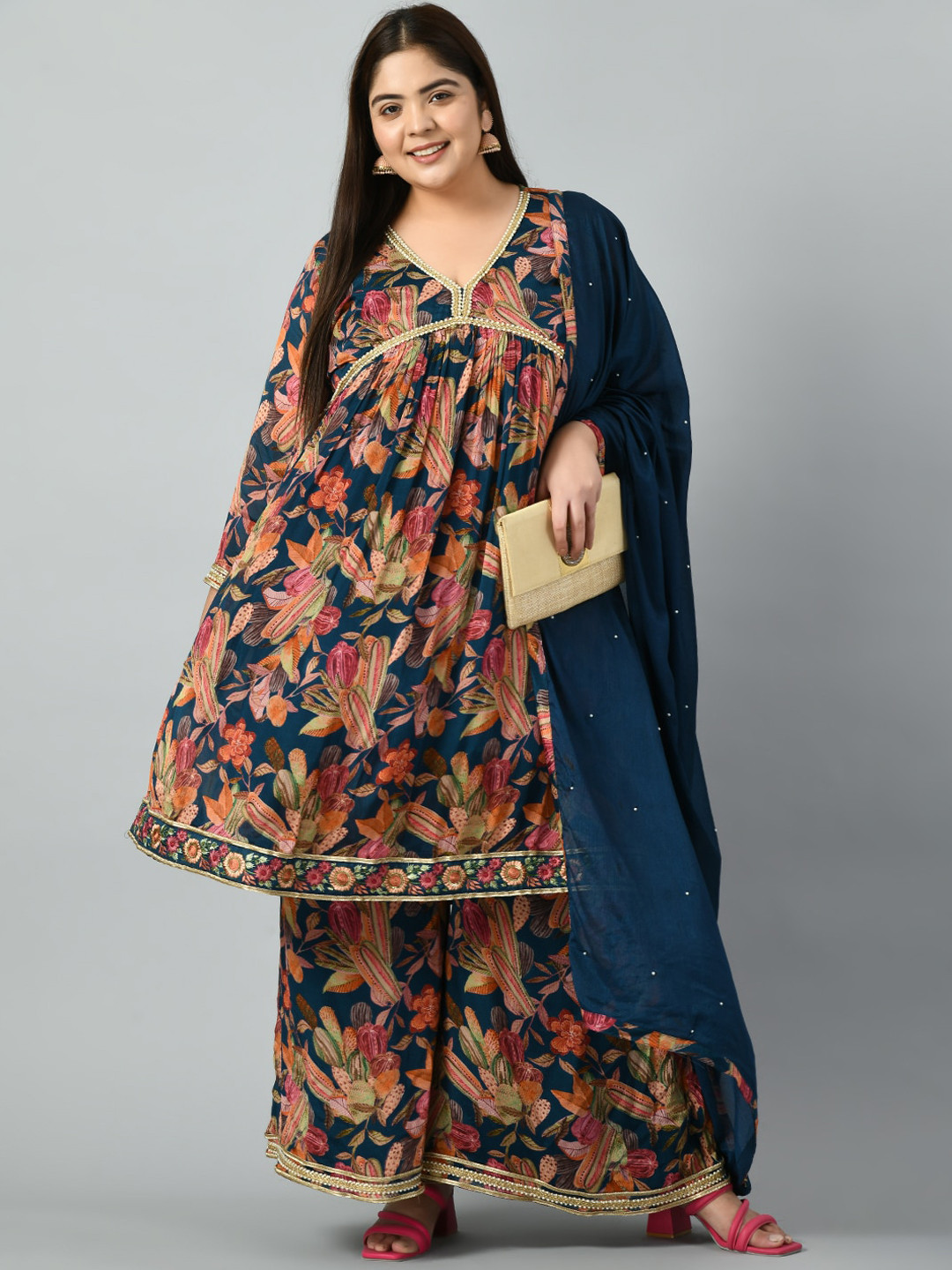 PrettyPlus by Desinoor.com Floral Gotta Patti Pure Silk Kurta & Sharara With Dupatta