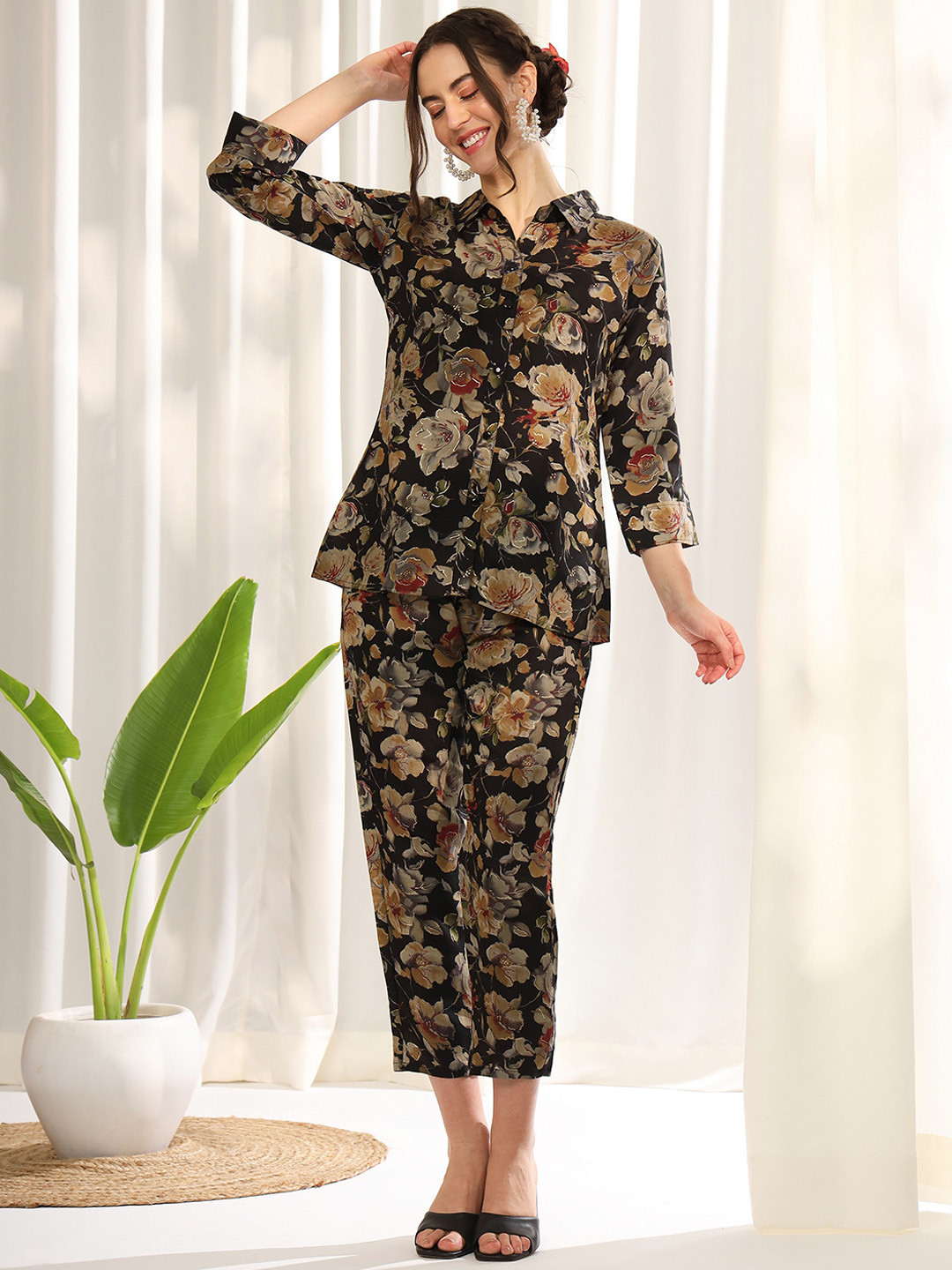 ASPORA Floral Printed Shirt With Trouser