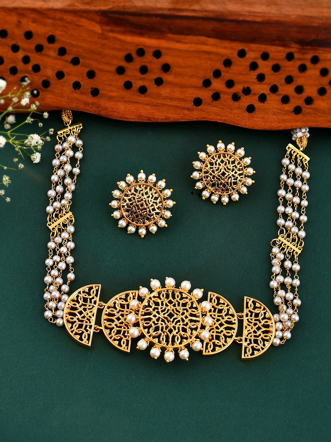 Voylla Nazakat Zara Gold-Plated & Beaded Jewellery Set