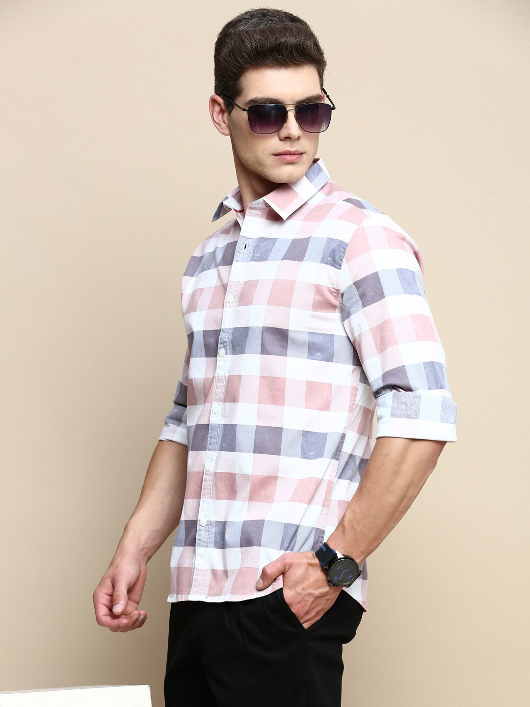 INVICTUS Men Sport Gingham Checks Slim Fit Opaque Casual Shirt