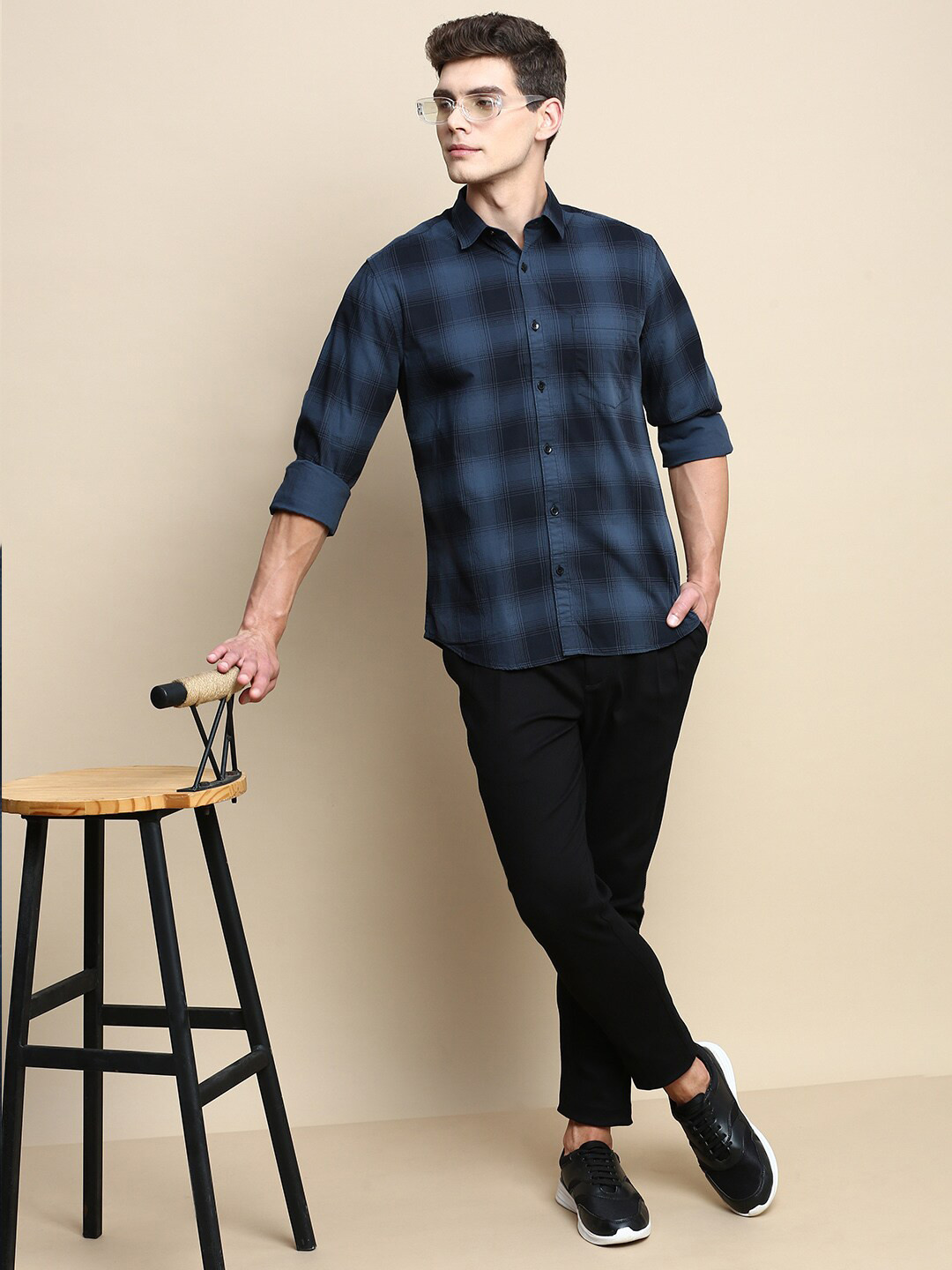 INVICTUS Sport Slim Fit Tartan Checked Spread Collar Twill Cotton Casual Shirt