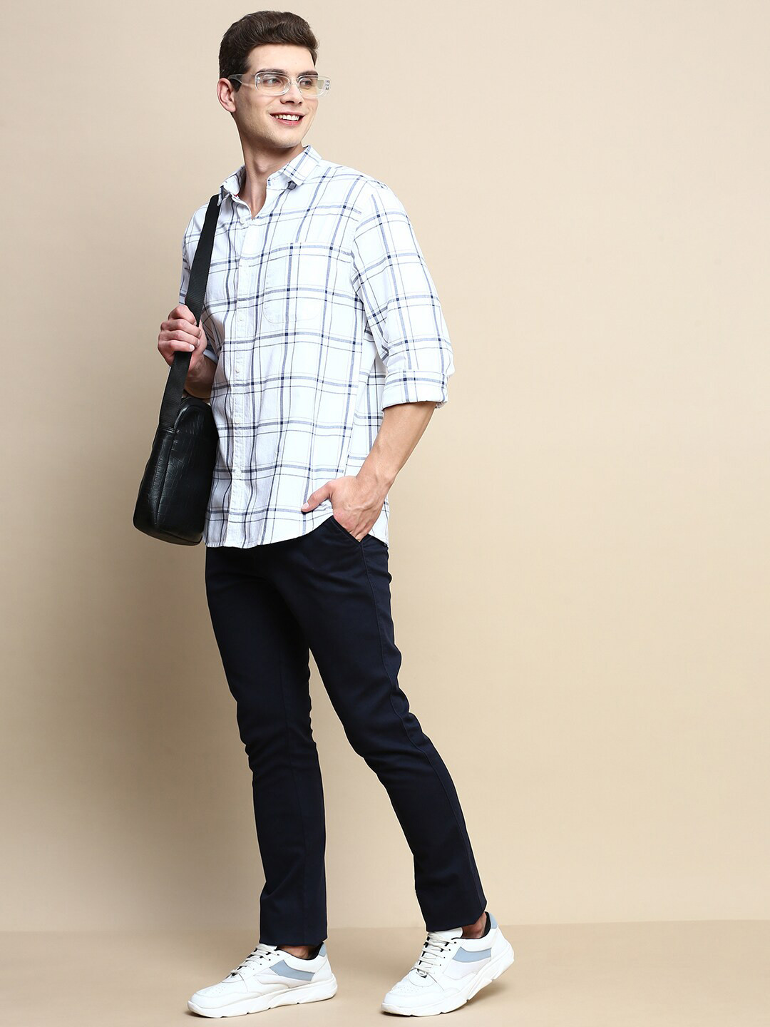 INVICTUS Sport Slim Fit Windowpane Checks Cotton Casual Shirt