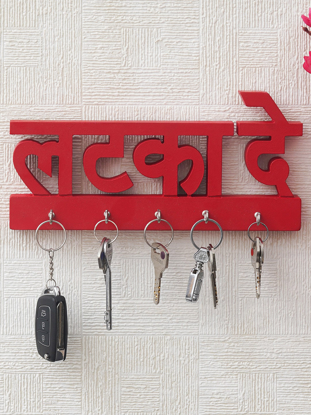 eCraftIndia Red Latka De Wooden Key Holder With 3 Hooks