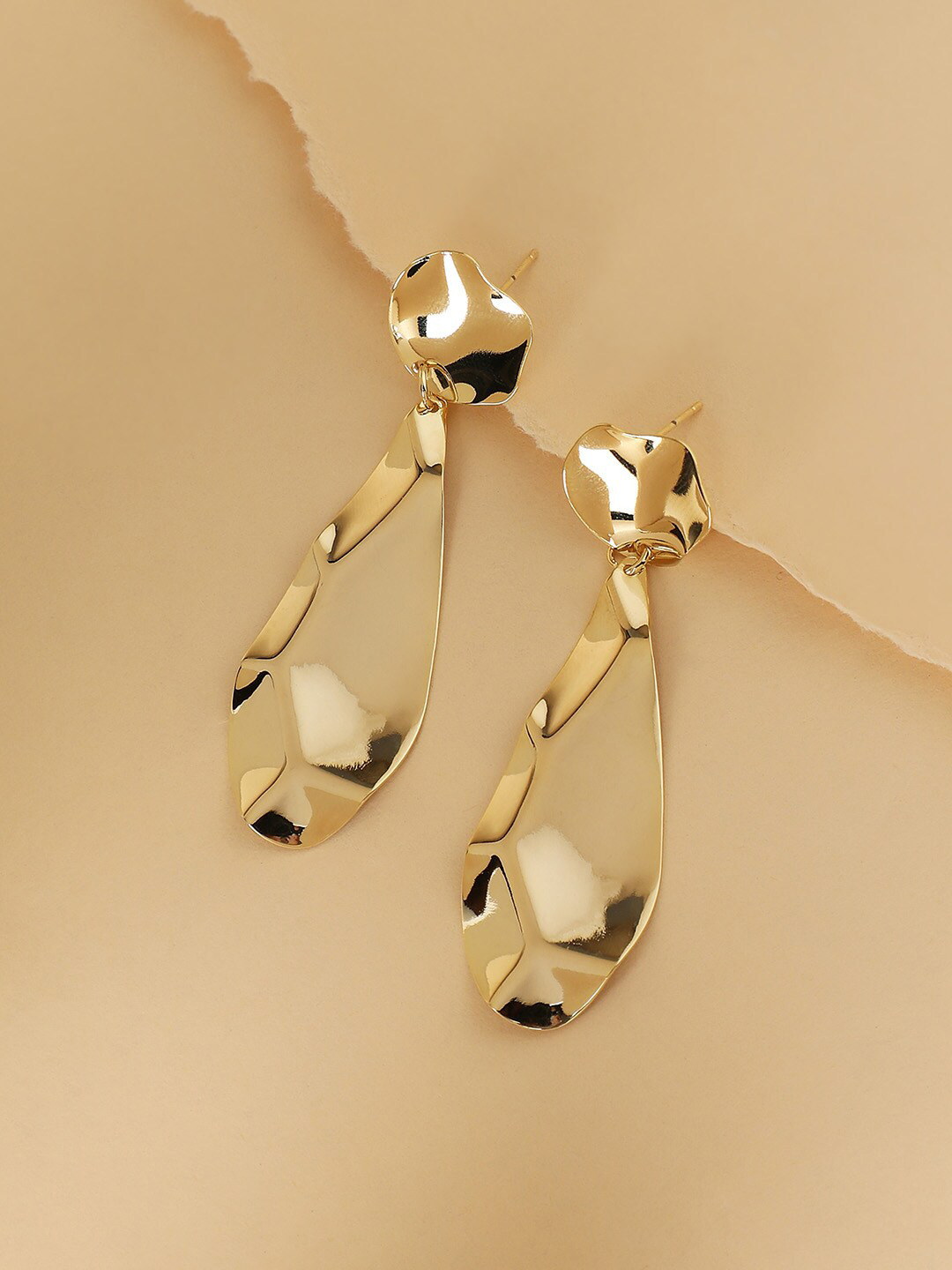 SOHI Gold-Plated Contemporary Droop Earrings