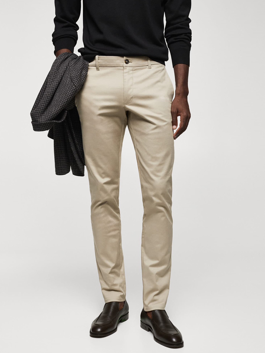 MANGO MAN Men Solid Trousers