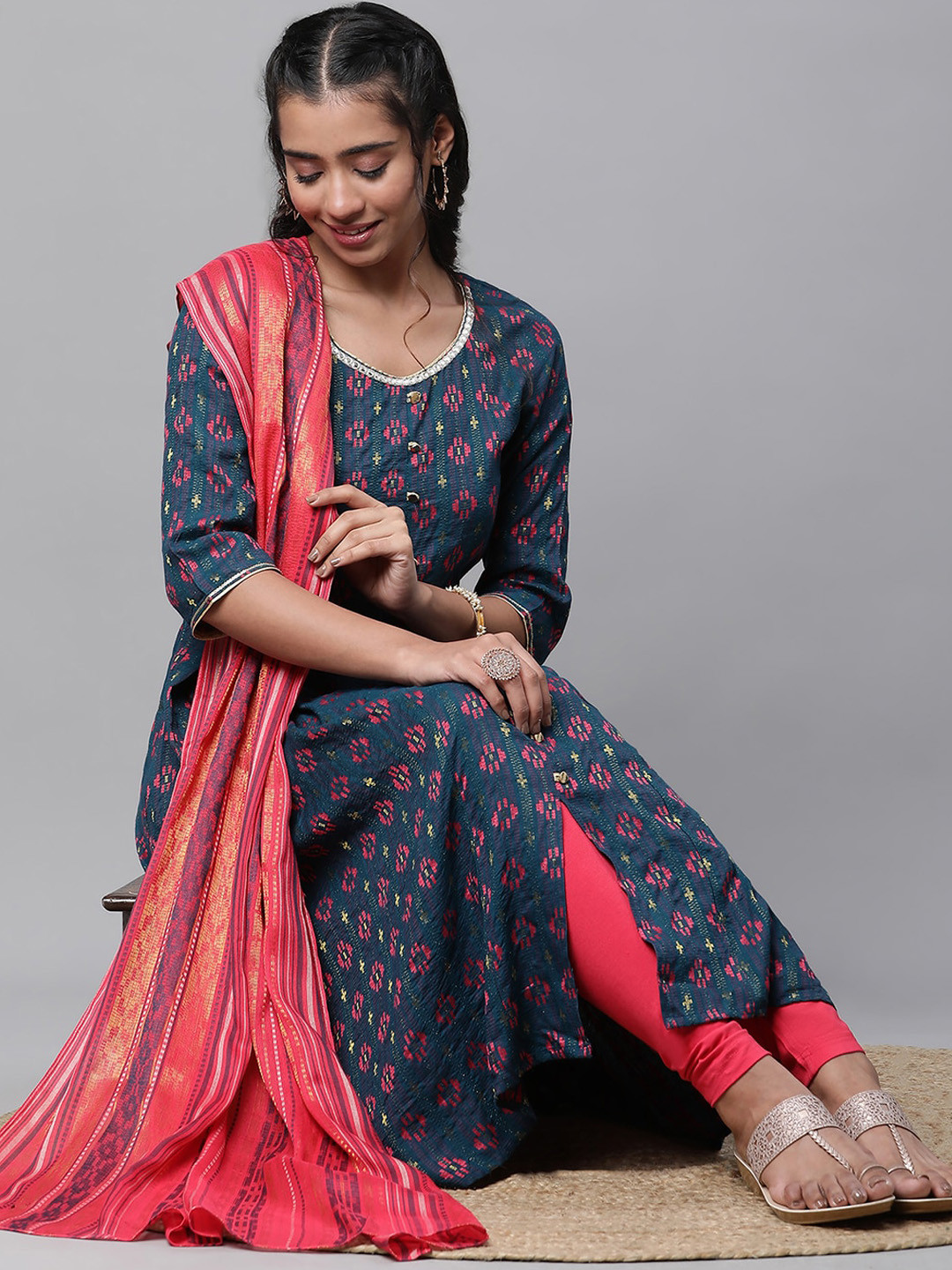 AURELIA Woven Design Regular Kurta With Leggings & Dupatta