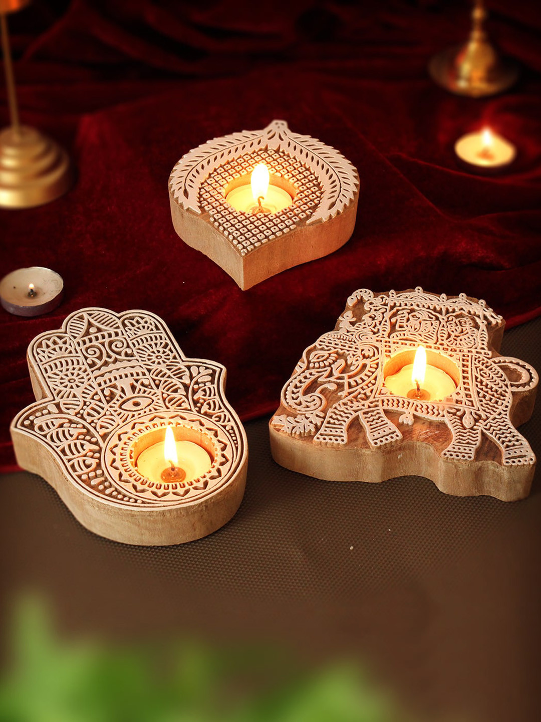 TIED RIBBONS Brown & White 3 Pcs Wooden Leaf Palm & Elephant Shaped T-Light Candle Holders