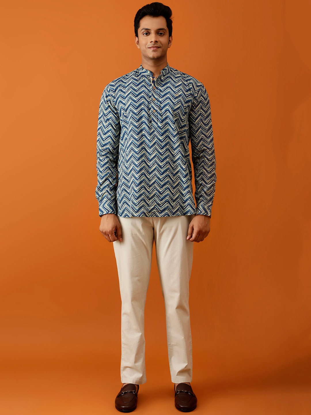 Streaks & Crosses Chevron Printed Mandarin Collar Regular Cotton Kurta